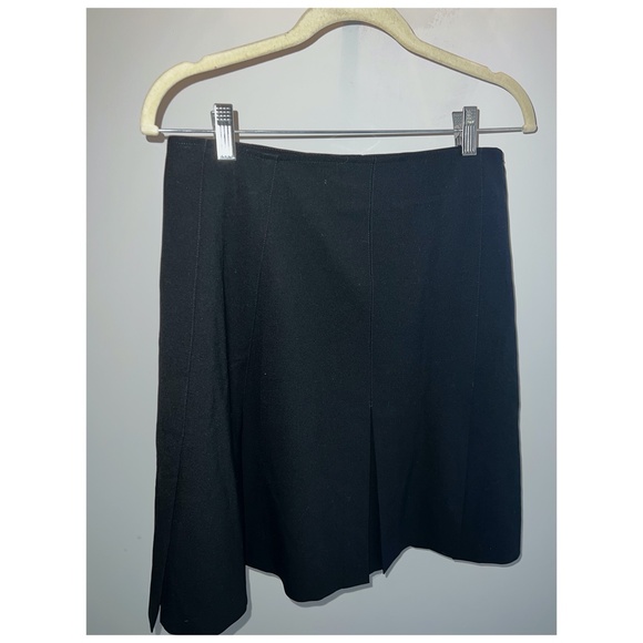 Burberry pleated skirt (US size 8)